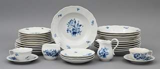 <b>29 Teile zu Speise-und Kaffeeservice, Meissen </b>