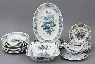<b>Speiseservice Villeroy & Boch mit Brombeerdekor</b>
