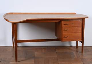 <b>Schreibtisch Modell BO-85, Arne Vodder für Bovirke, 1950er Jahre</b>