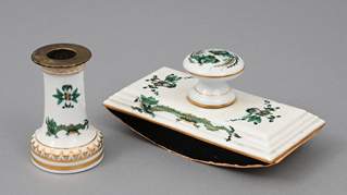 <b>Tintenlöscher und kleine Vase Meissen Reicher Drache grün</b>