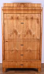 <b>Biedermeier-Wäscheschrank, sog. Blender </b>