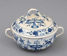 <b>Kleine Deckelschüssel (Suppennapf) Meissen</b>