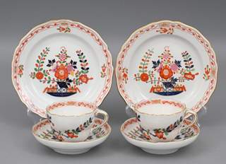 <b>Zwei Gedecke Meissen Tischchenmuster</b>