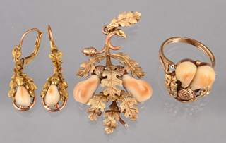 <b>Hochwertige Trachtenschmuck-Garnitur </b>