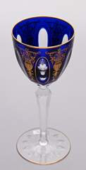 <b>Prunkvolles Pokalglas mit Goldmalerei</b>