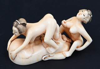 <b>Erotisches Netsuke, Elfenbein</b>