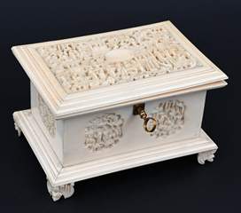 <b>Beschnitzte Elfenbein-Schatulle</b>