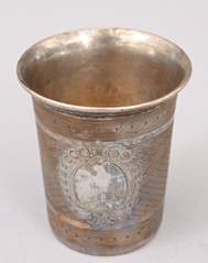 <b>Kleiner Silberbecher</b>