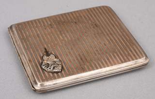 <b>Zigarettenetui mit Wappen</b>