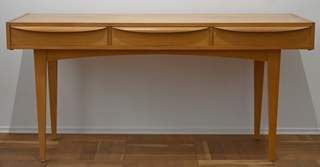 <b>Schreibtisch Typ 602, Deutsche Werkstätten Hellerau </b>