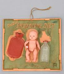 <b>Doll's Nursing Set</b>
