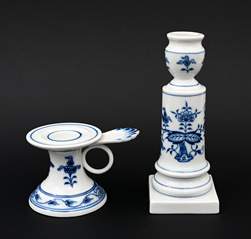 <b>Zwei Kerzenleuchter Meissen</b>
