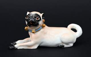 <b>Kleiner Mops mit Schellen, Meissen</b>