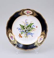 <b>Teller Frühblüherbukett</b>