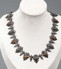 <b>Collier</b>