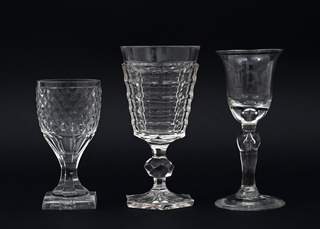 <b>Drei Kelchgläser</b>