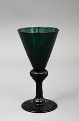 <b>Kelchglas grün</b>