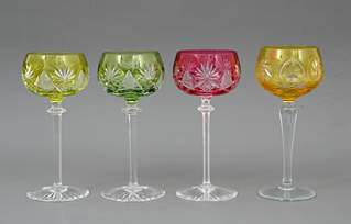 <b>4 farbige Kristall-Römer</b>