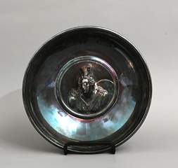 <b>Schale (aus dem Hildesheimer Silberschatz)</b>