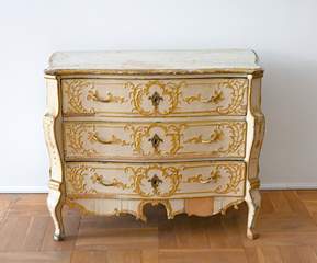 <b>Bedeutende gefasste süddeutsche Kommode</b>