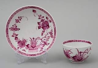 <b>Tasse mit Untertasse</b>