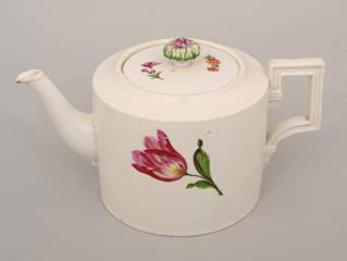 <b>Klassizistische Teekanne Meissen</b>