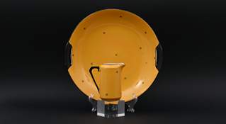 <b>Runde Schale und kleines Kännchen</b>