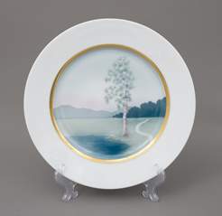 <b>Wandteller mit landschaftlichem Unterglasurdekor</b>