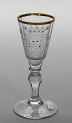 <b>Kelchglas mit Spiegelmonogramm </b>