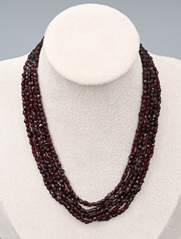 <b>Halskette/ Kropfkette Granat</b>
