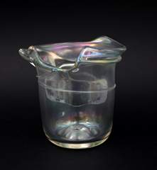 <b>Studioglas-Vase/ Ziergefäß </b>