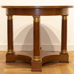 <b>Biedermeiertisch</b>