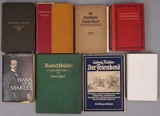 <b>Acht Künstlerbücher</b>