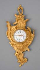 <b>Kleine und sehr dekorative französische Louis-XV-Carteluhr</b>