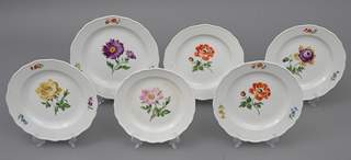 <b>Sechs Teller, Meissen, bemalt von Bärbel Patzig</b>