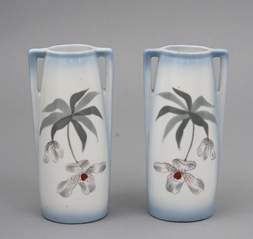 <b>Paar kleine Jugendstil-Henkelvasen</b>