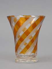<b>Becherglas im Art déco-Stil</b>