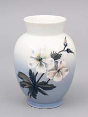 <b>Vase mit Storchenschnabeldekor Kopenhagen</b>