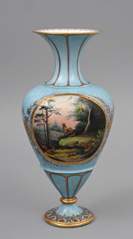 <b>Balustervase mit Waldlandschaft, KPM Berlin</b>