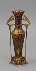 <b>Böhmische Jugendstil-Vase in Messingmontierung</b>