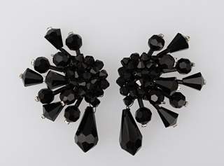 <b>Paar extravagante Ohrclips.</b>
